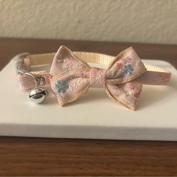 Floral Bow Cat Collar - Picture 4 of 4